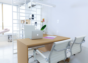 CLINICAS – Dra. Karine Miranda